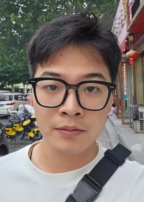 李老师的照片